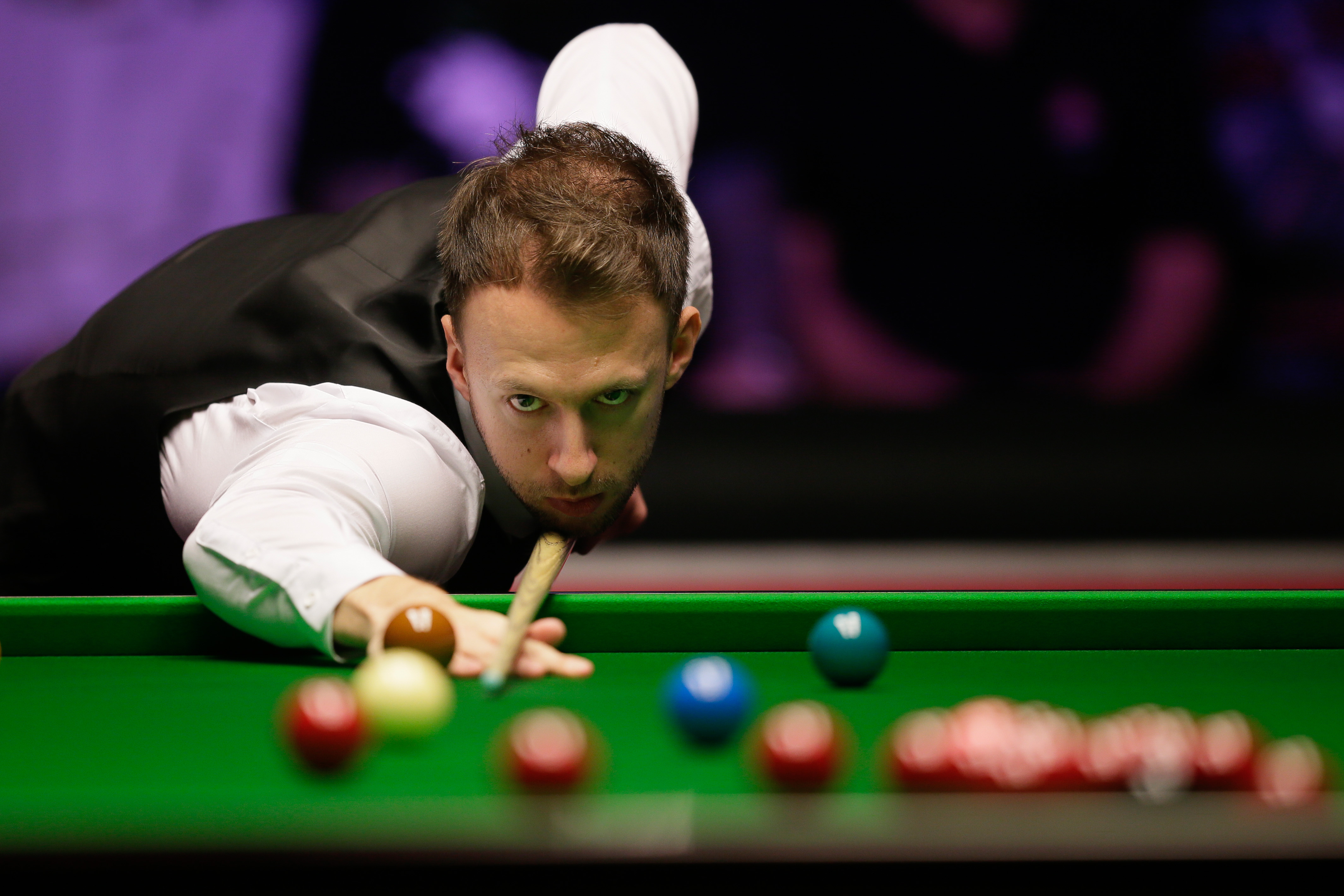 中的防守困 中的防守困