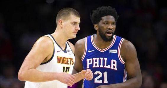 是那个坚定 是那个坚定